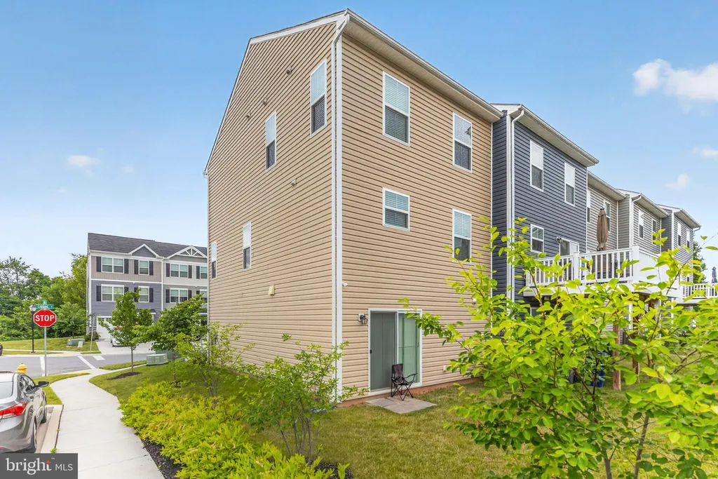300 Carbine Street, Taneytown, MD 21787