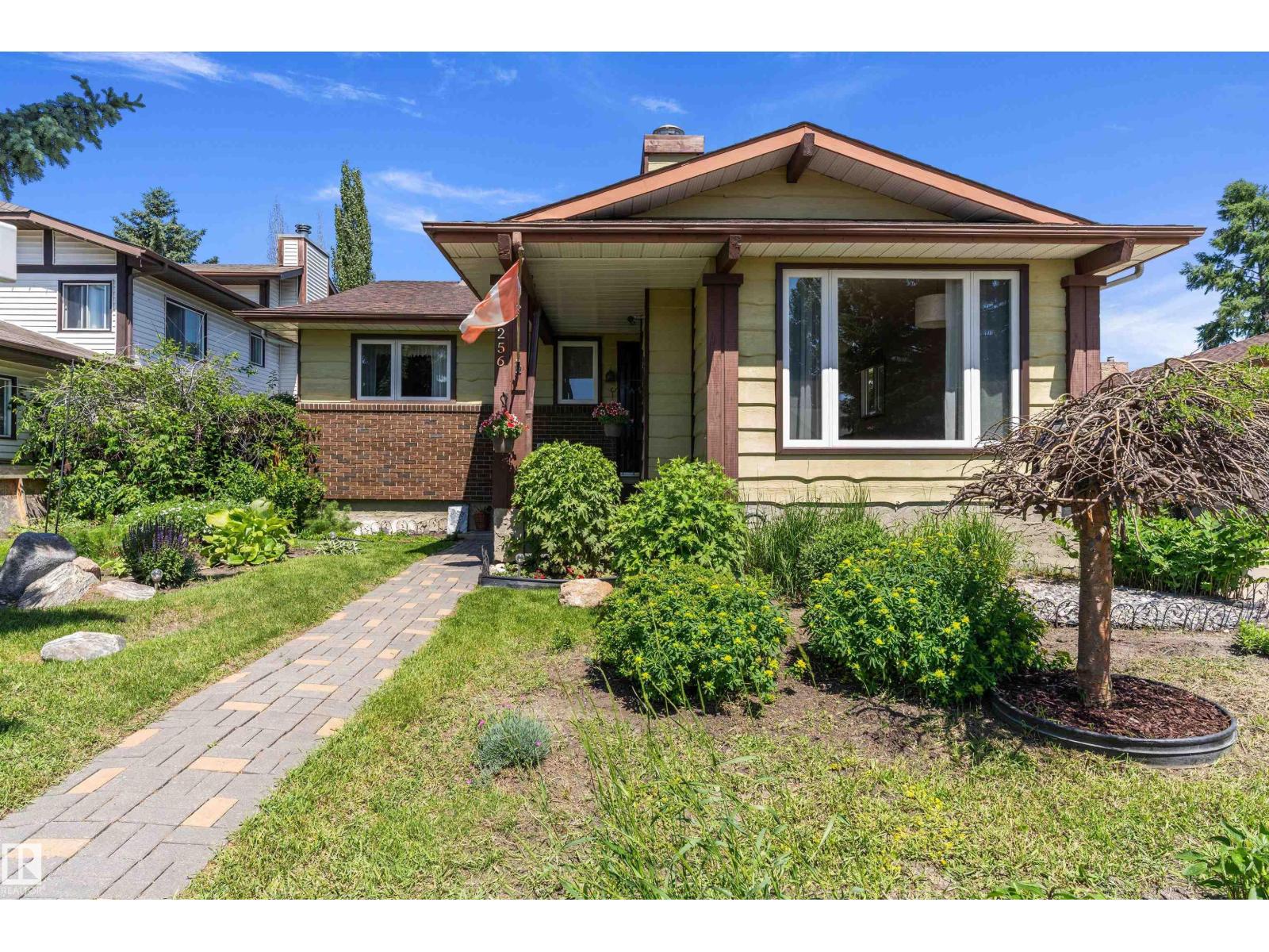12256 144 Avenue NW, Edmonton, AB, T5X3M4