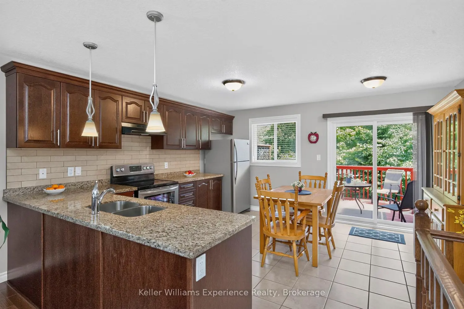 5 Sheppard Drive photo 4