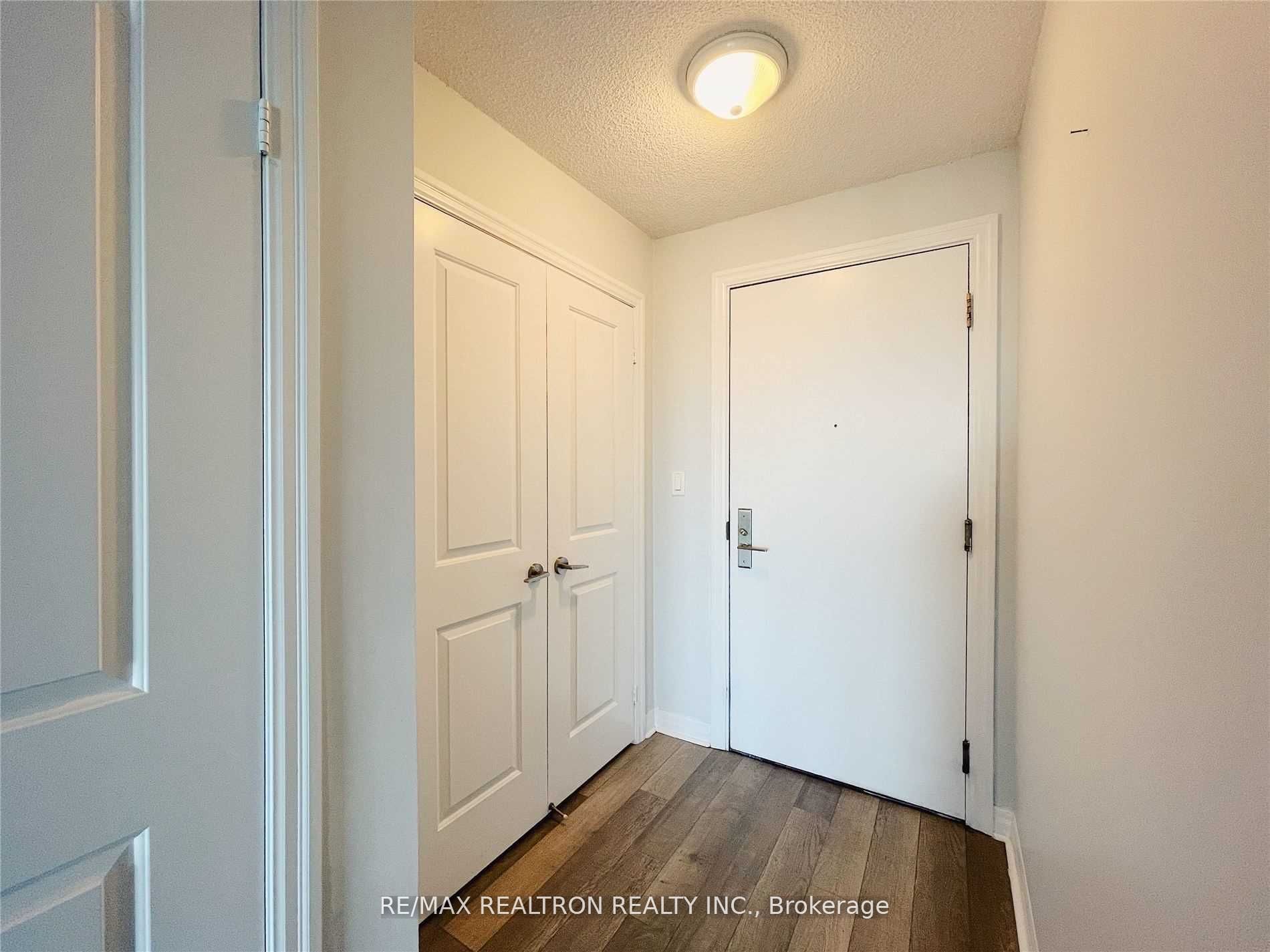 2406-2015 Sheppard Avenue E, Toronto, ON, M2J 1W6 photo 4