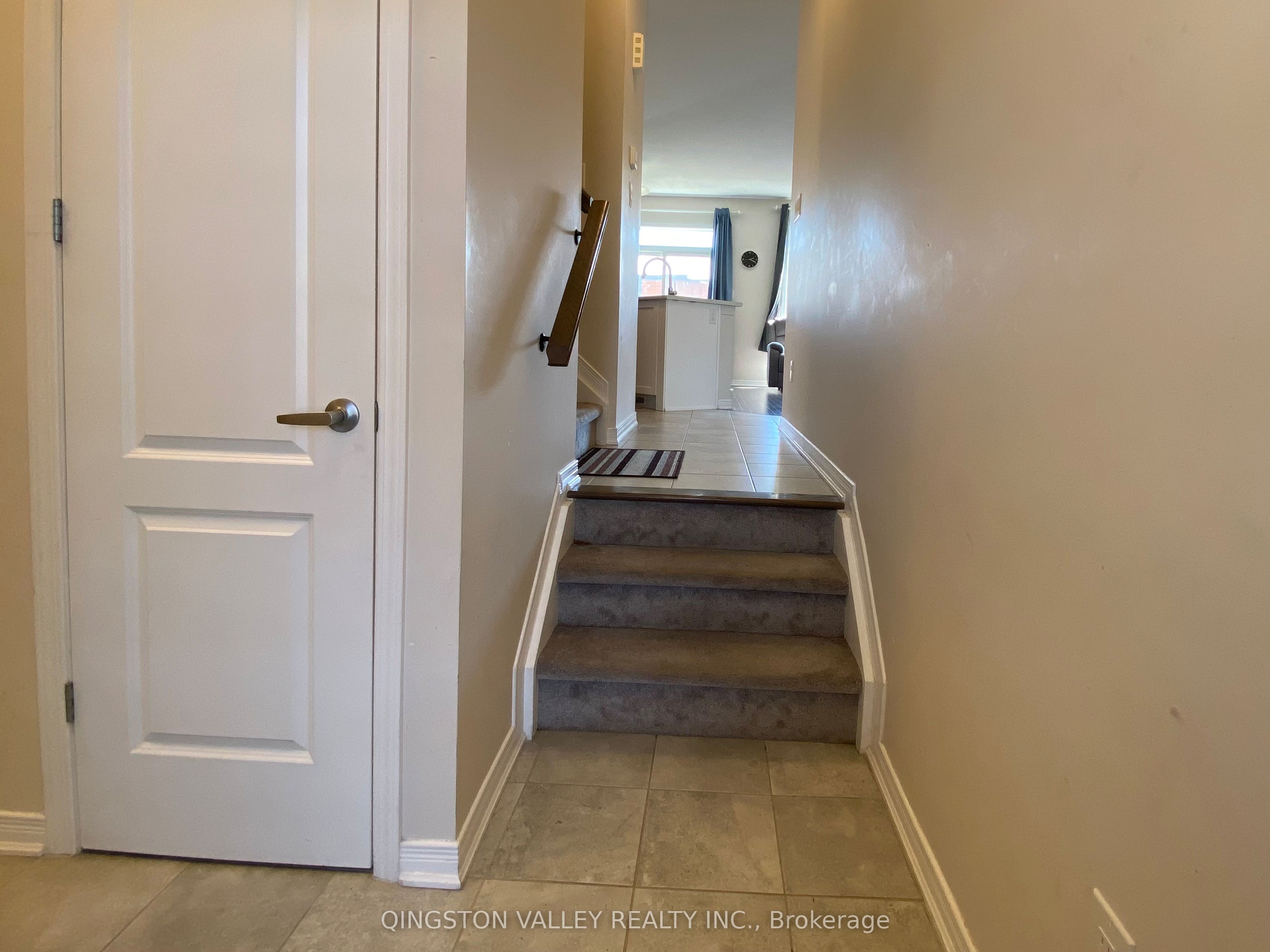 216 Don Brown Private, Ottawa, ON, K2M 0M6 photo 3