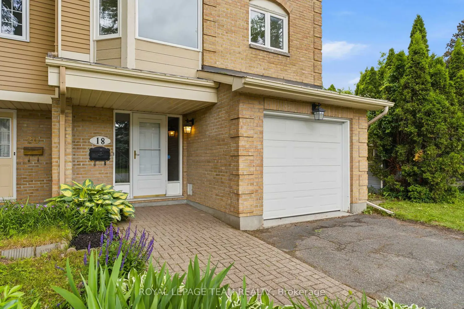 18 Arbordale Crescent