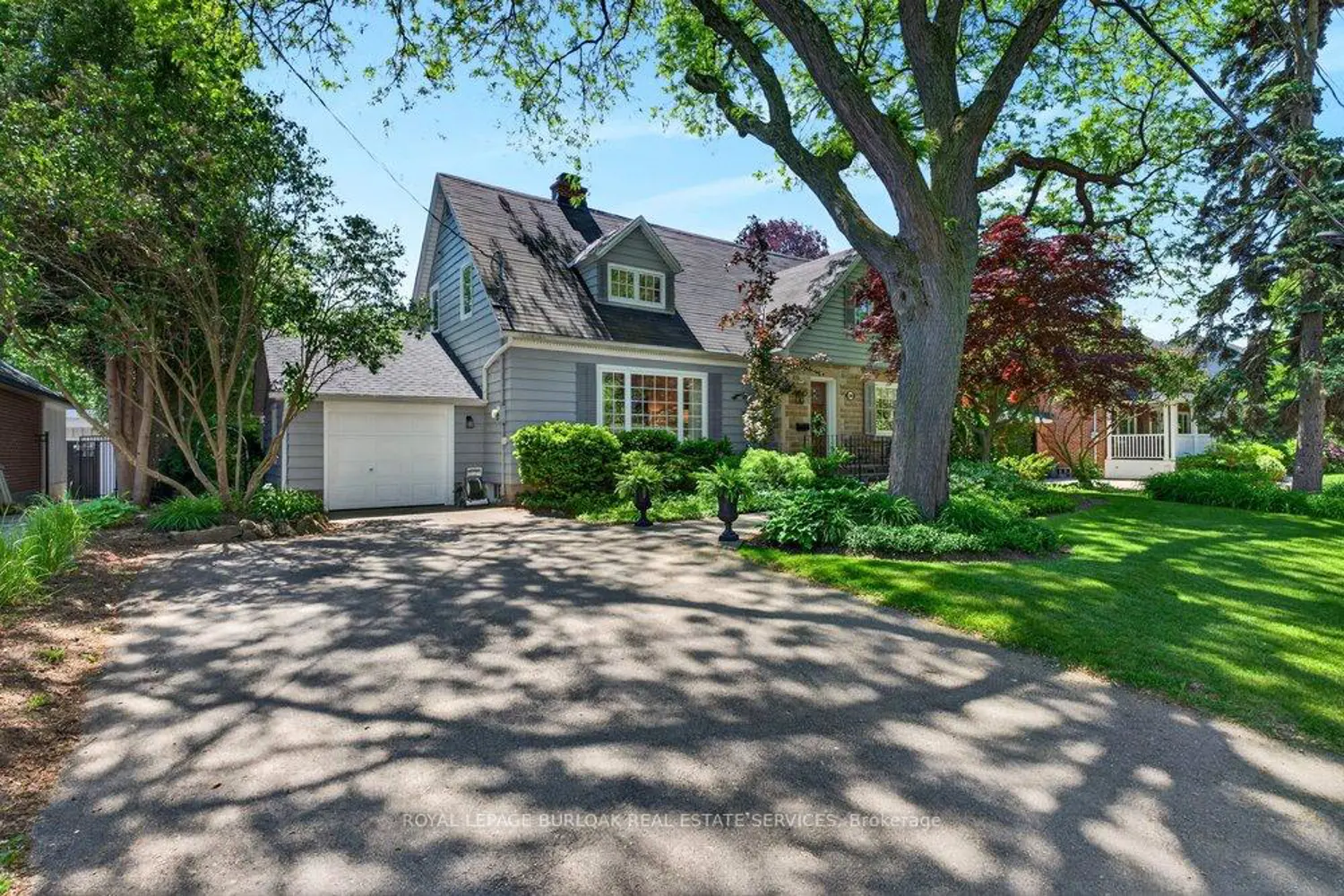 1398 Baldwin Street photo 2