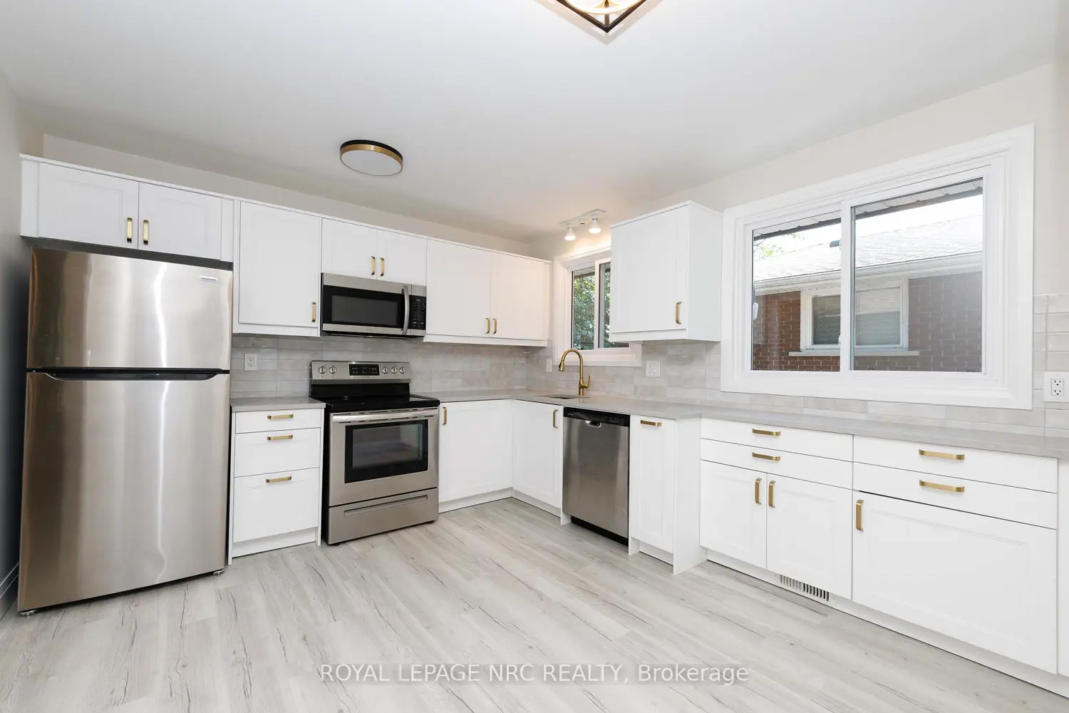 3265 Addison Avenue photo 4