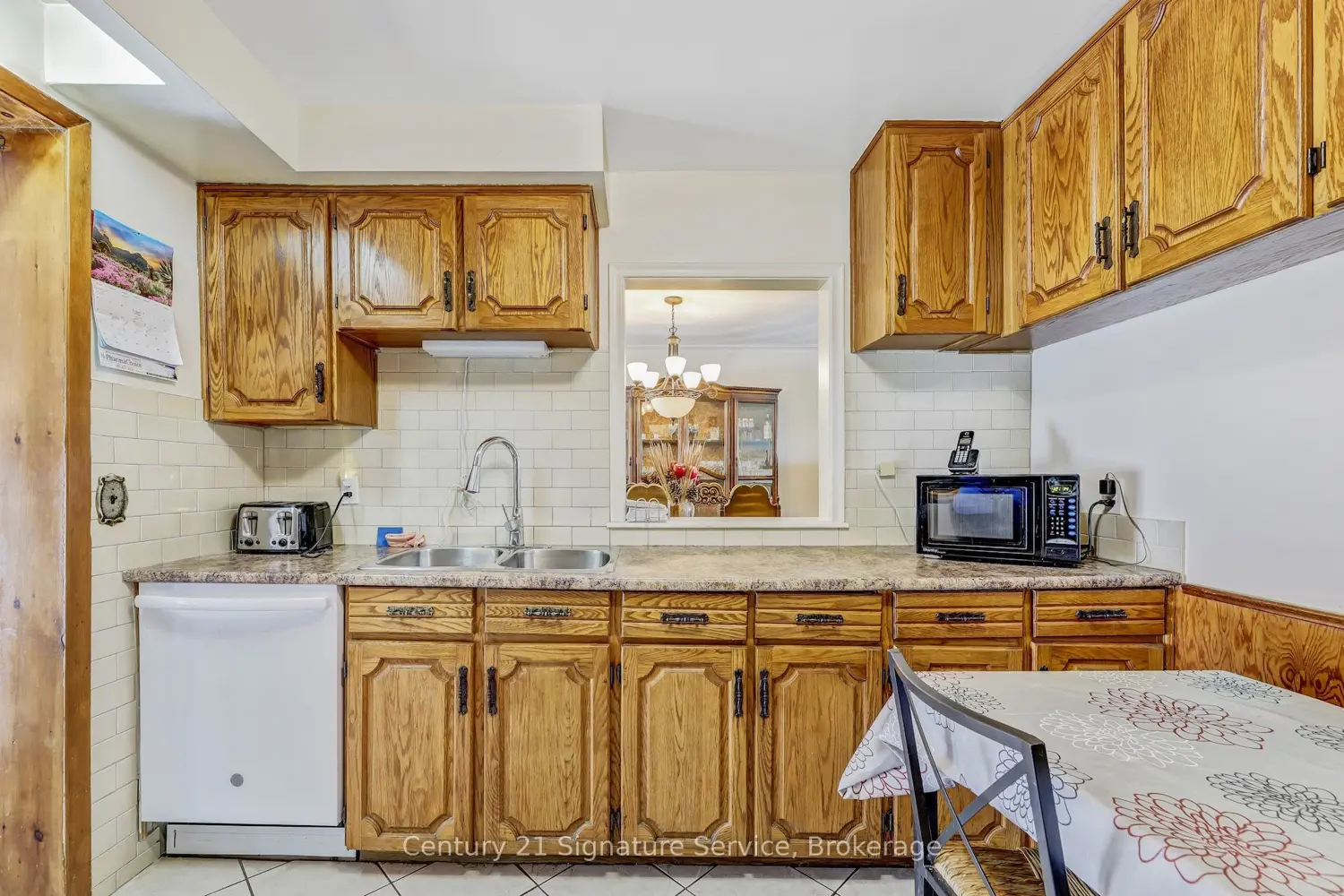 8026 Mayfield Road photo 5