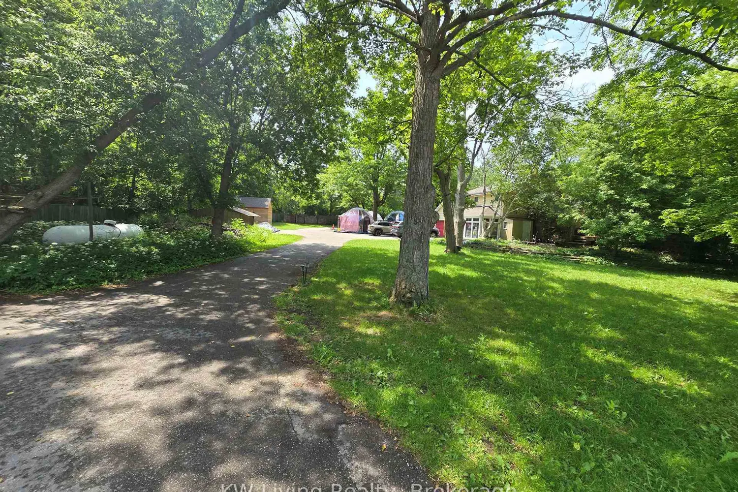 1 Campbell Court photo 5
