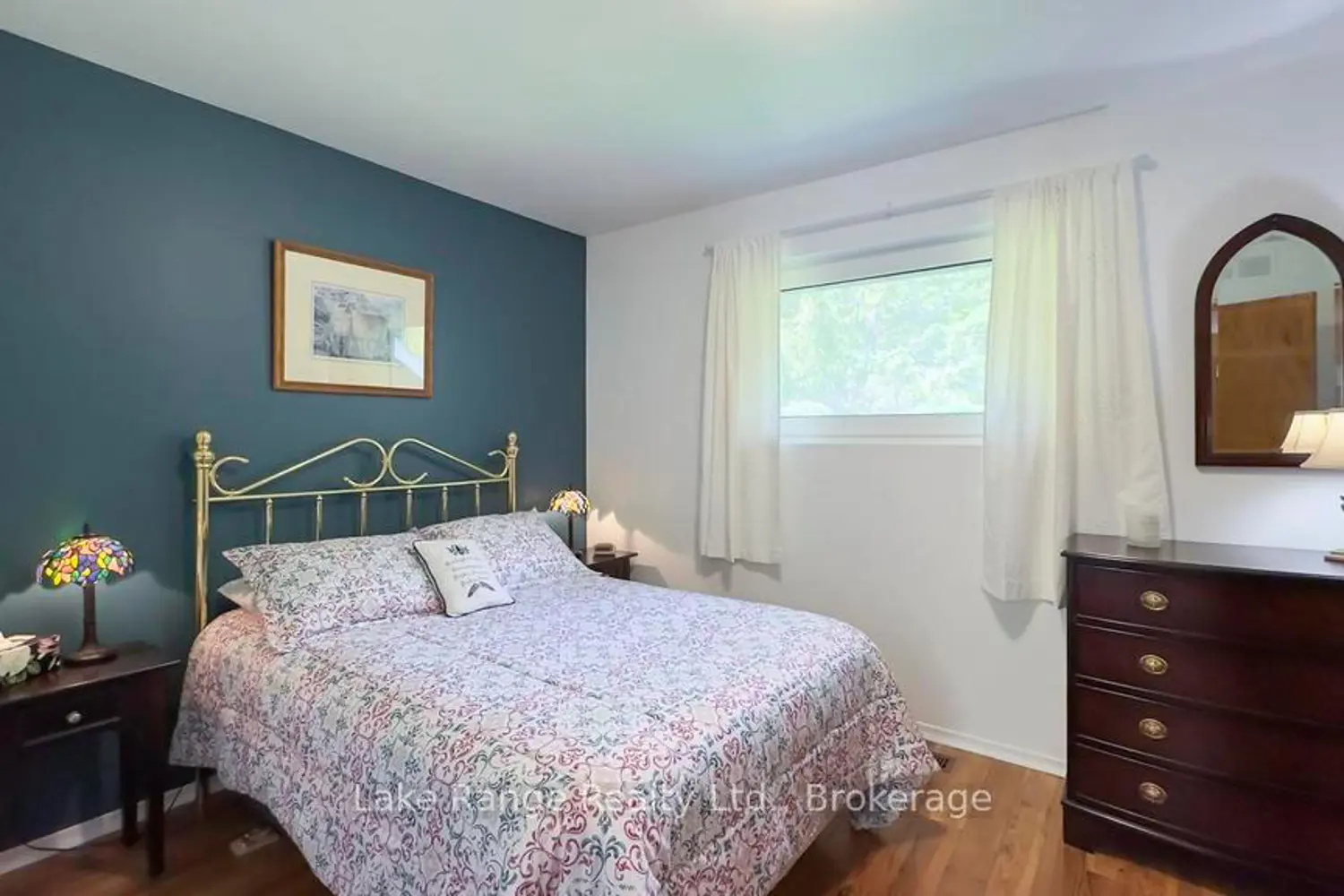 201 Shadywood Crescent photo 5