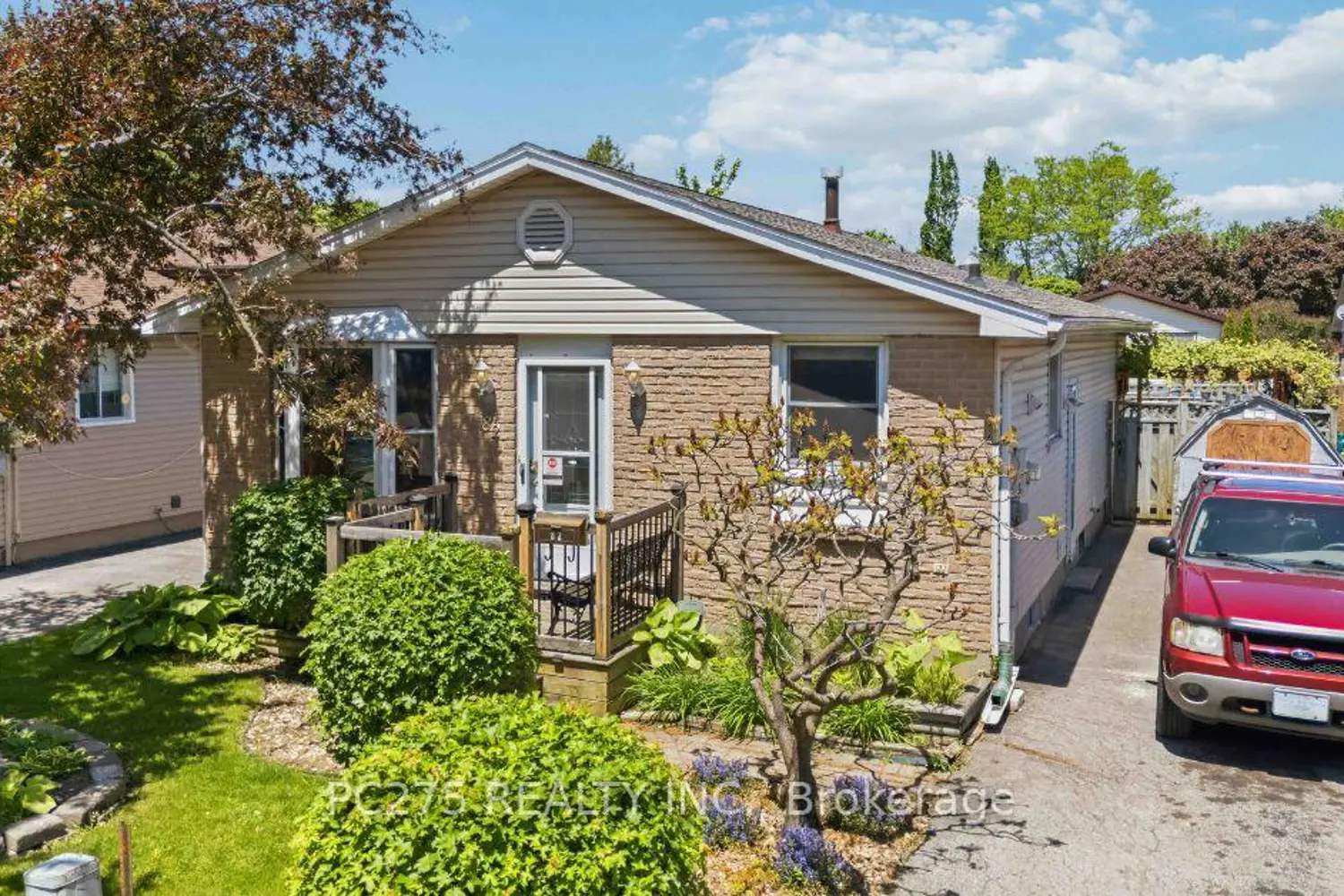 82 Muriel Crescent