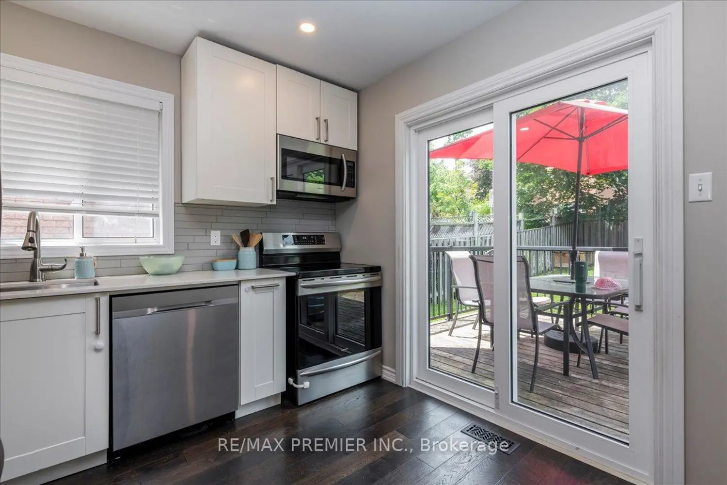 129 Chalmers Drive photo 5