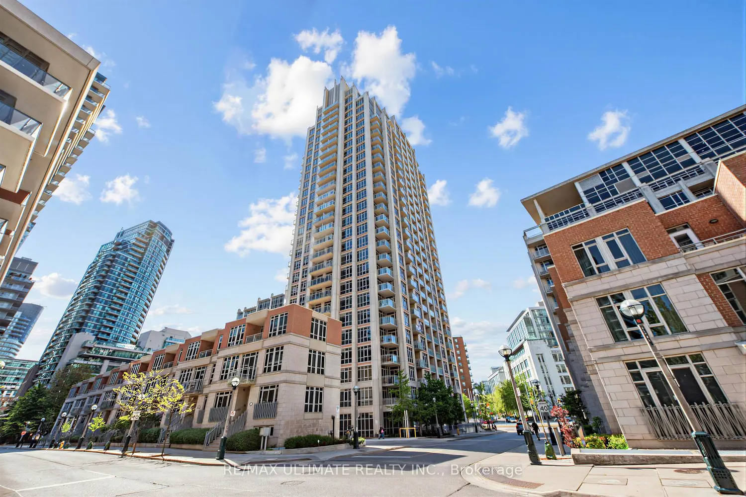 21 Grand Magazine Street 2301