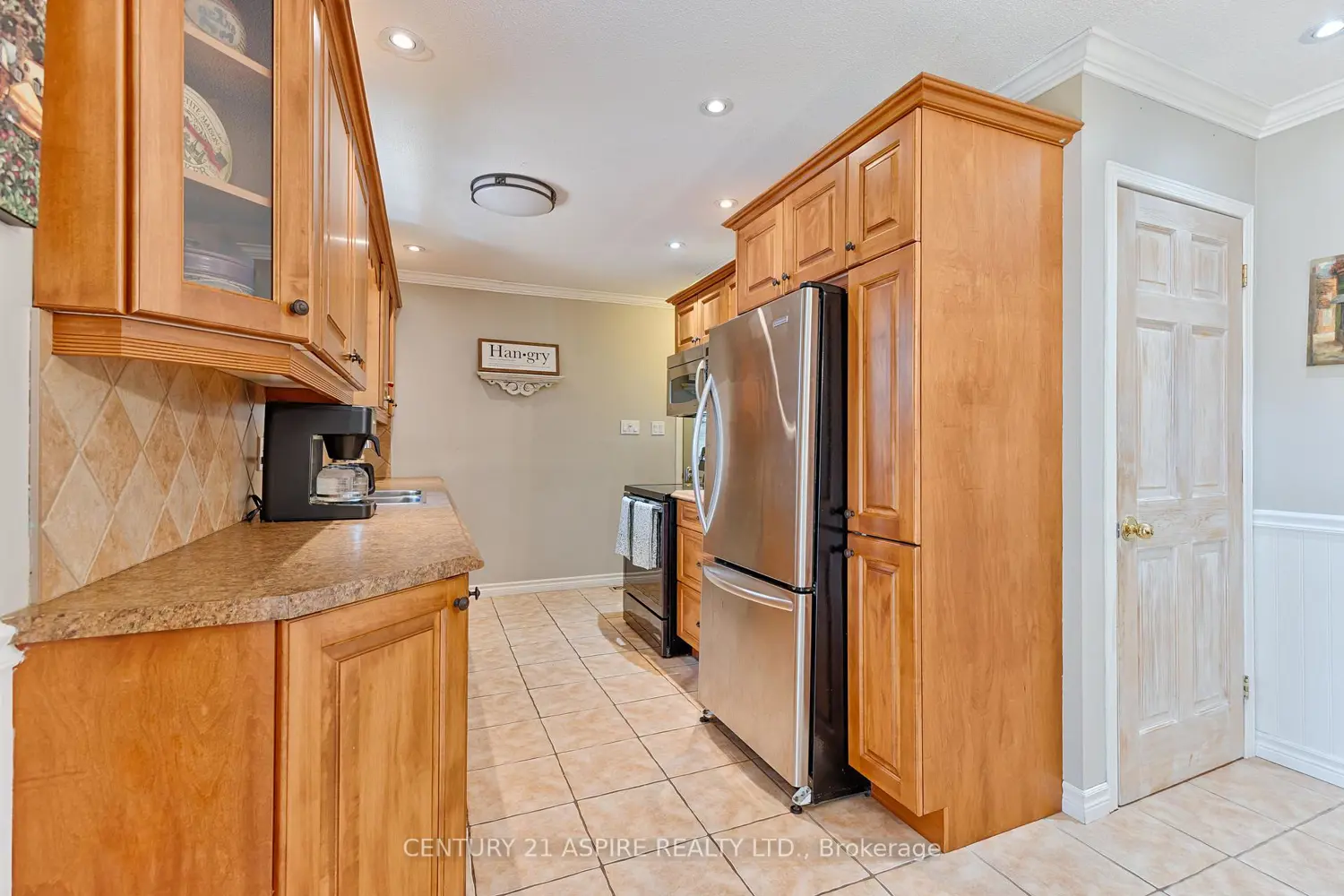 22 Harris Crescent photo 5