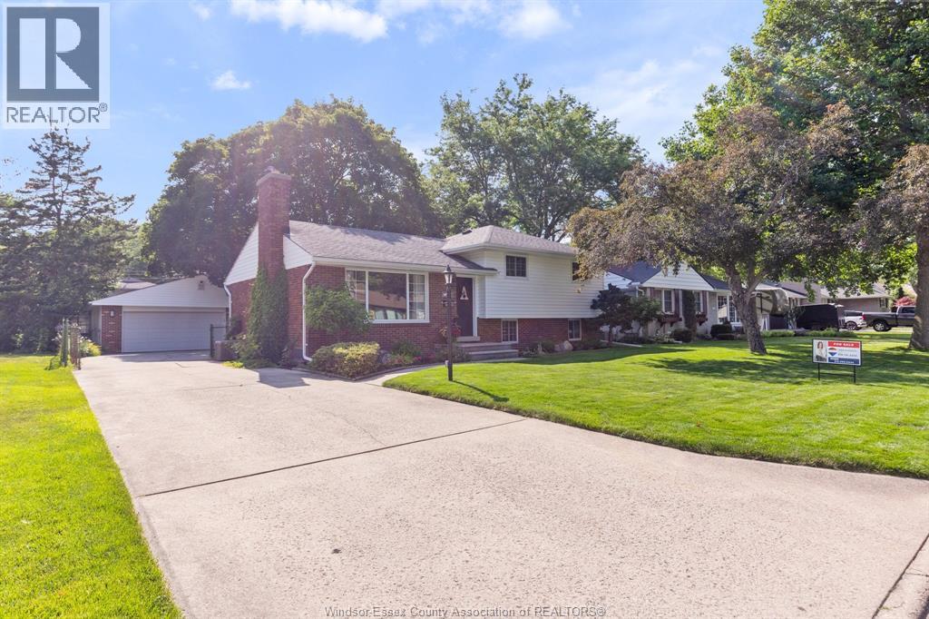 3659 Bruce Avenue, Windsor, ON, N9E1W4