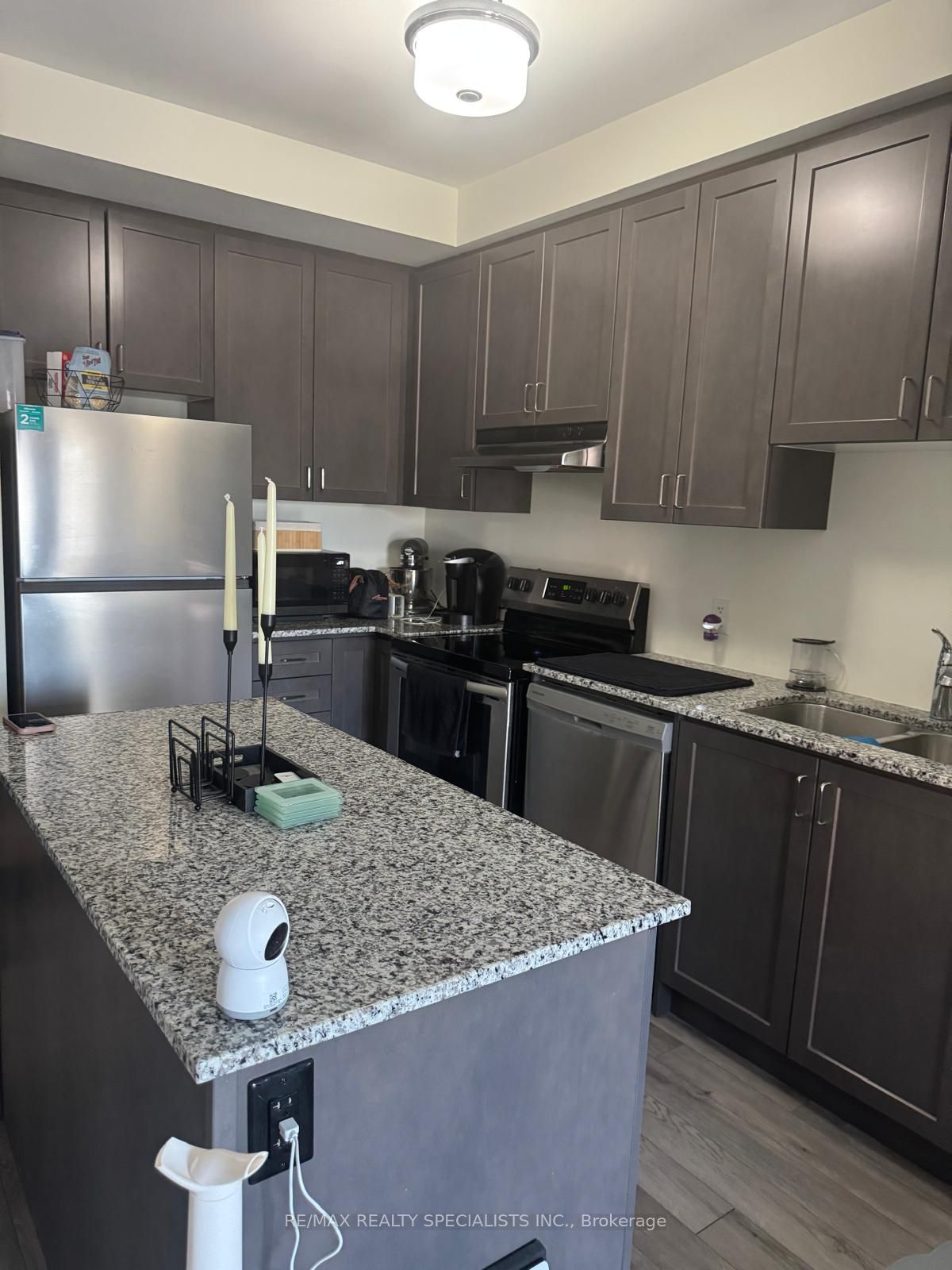 327-200 Lagerfeld Drive, Brampton, ON, L7A 5G8 photo 3