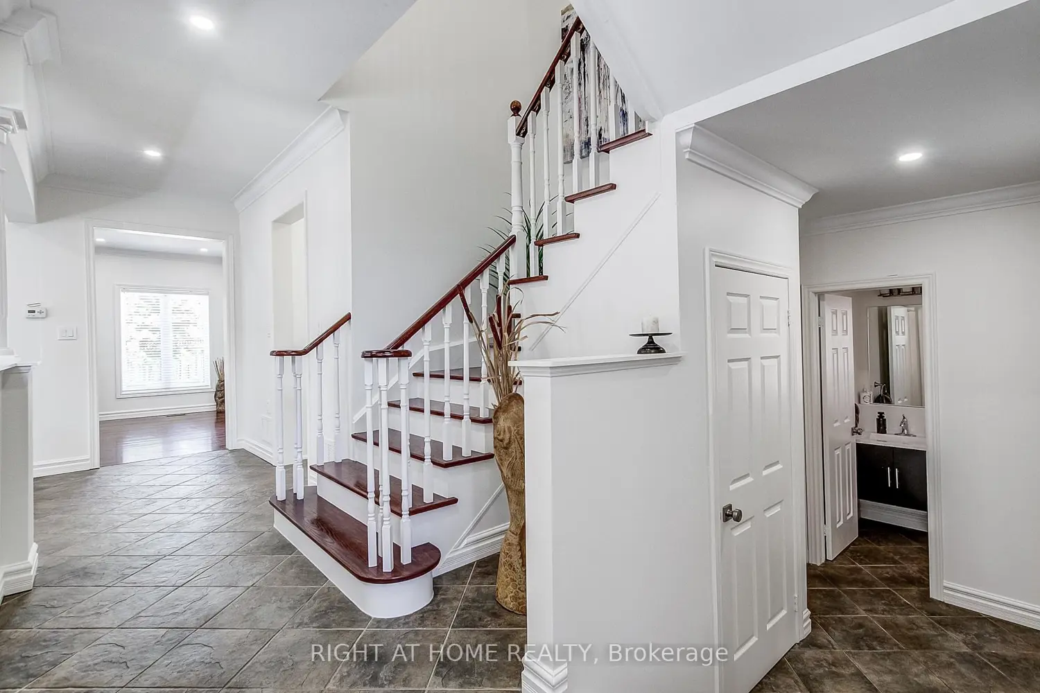 481 Heath Street photo 2