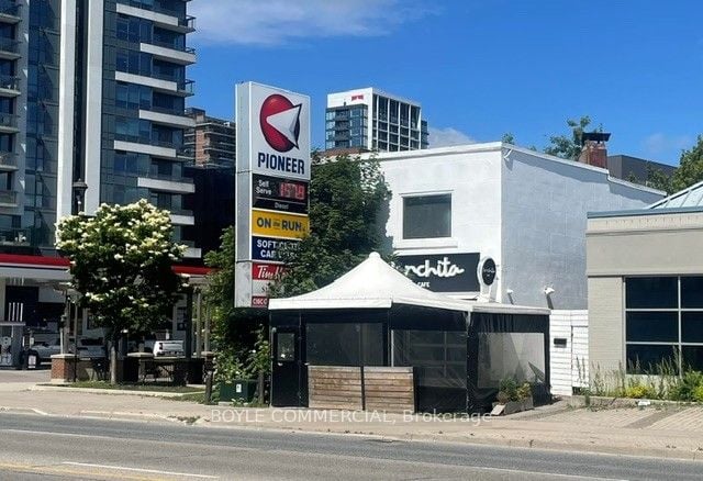 152 Lakeshore Road E, Mississauga, ON, L5G 1E9