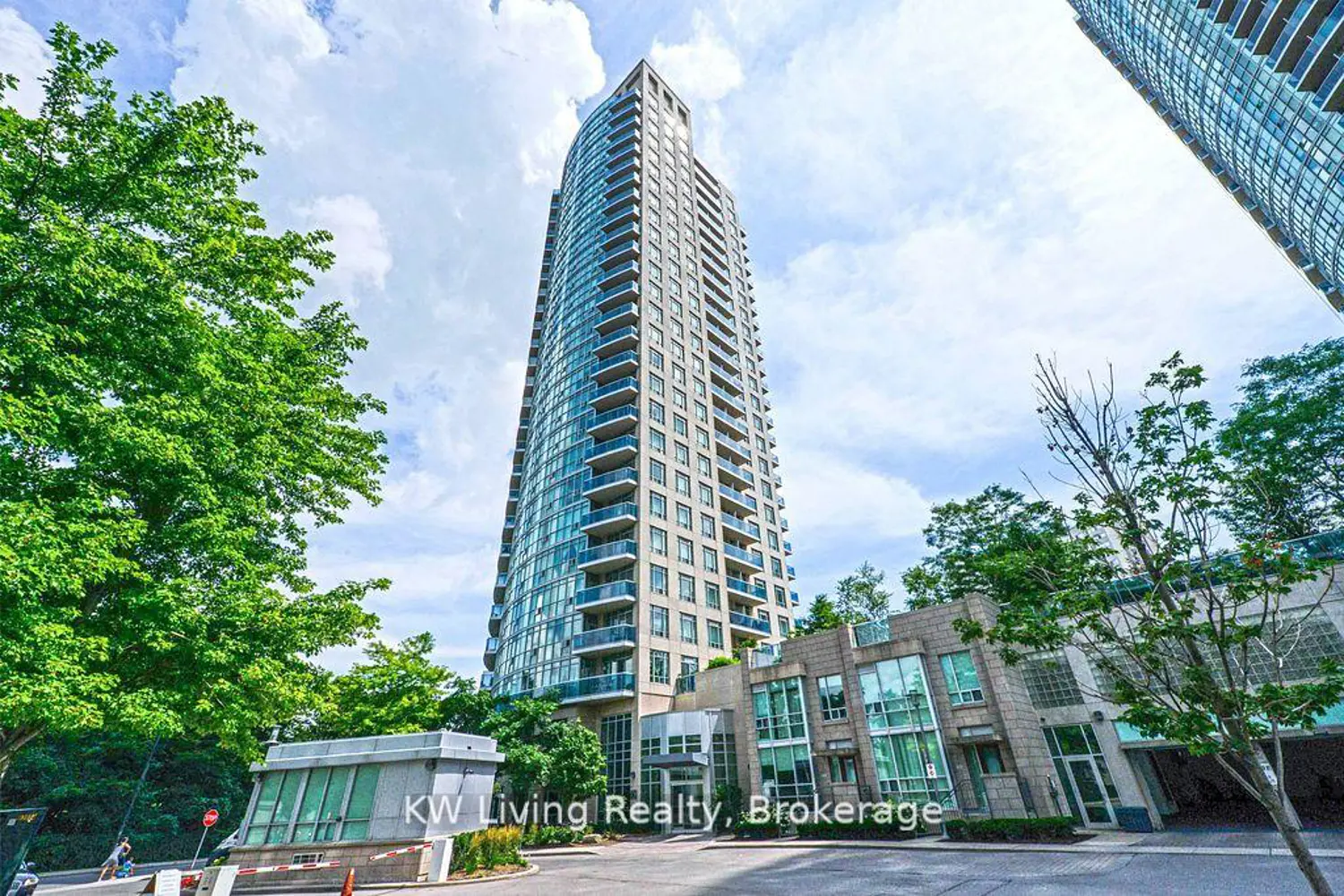90 Absolute Avenue 1604