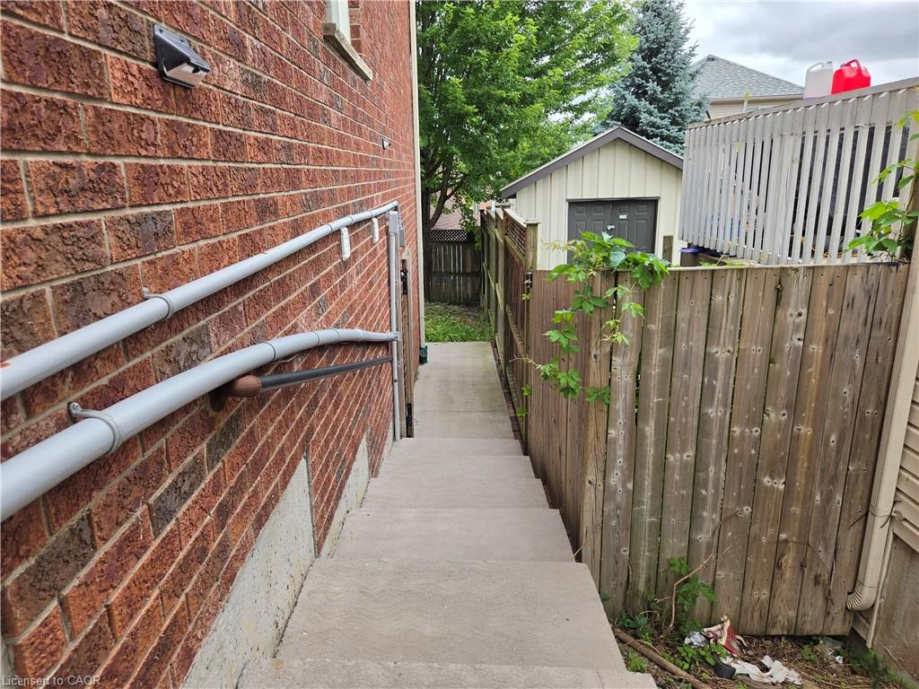 709 Windflower Crescent, Kitchener, ON, N2E 4B3 photo 5