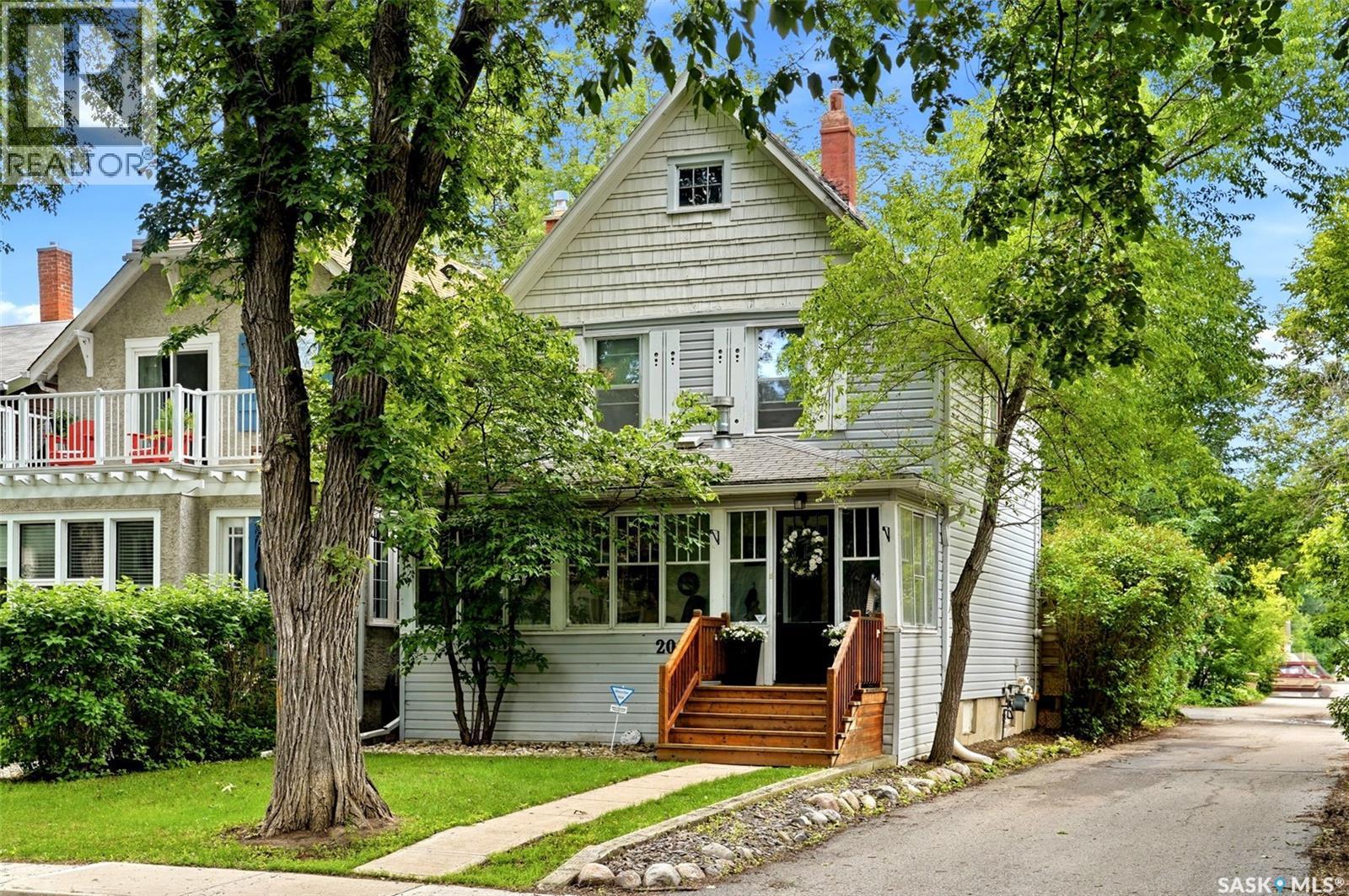 2022 Montague Street, Regina, SK, S4T3J7
