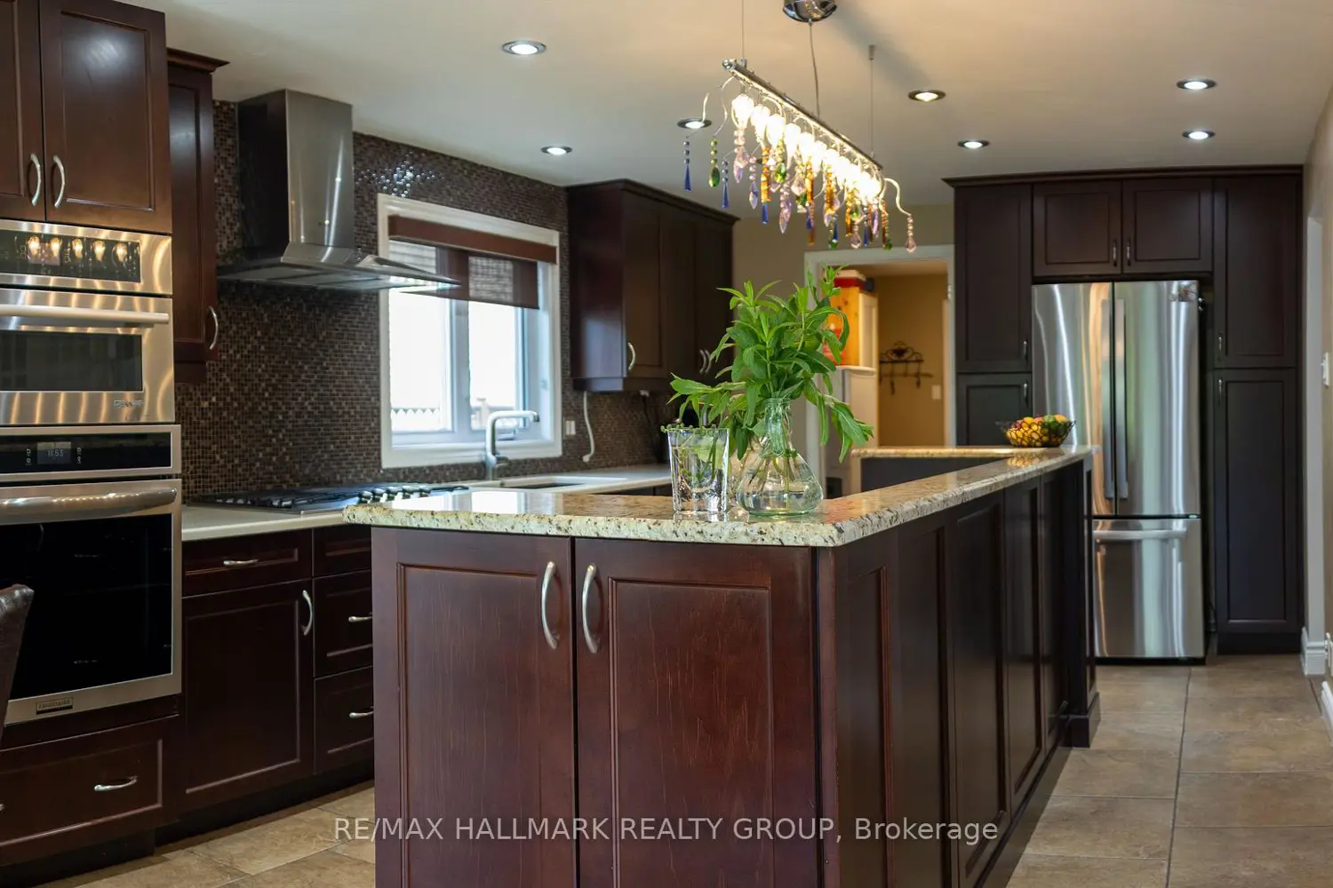 1808 Robinwood Place photo 5