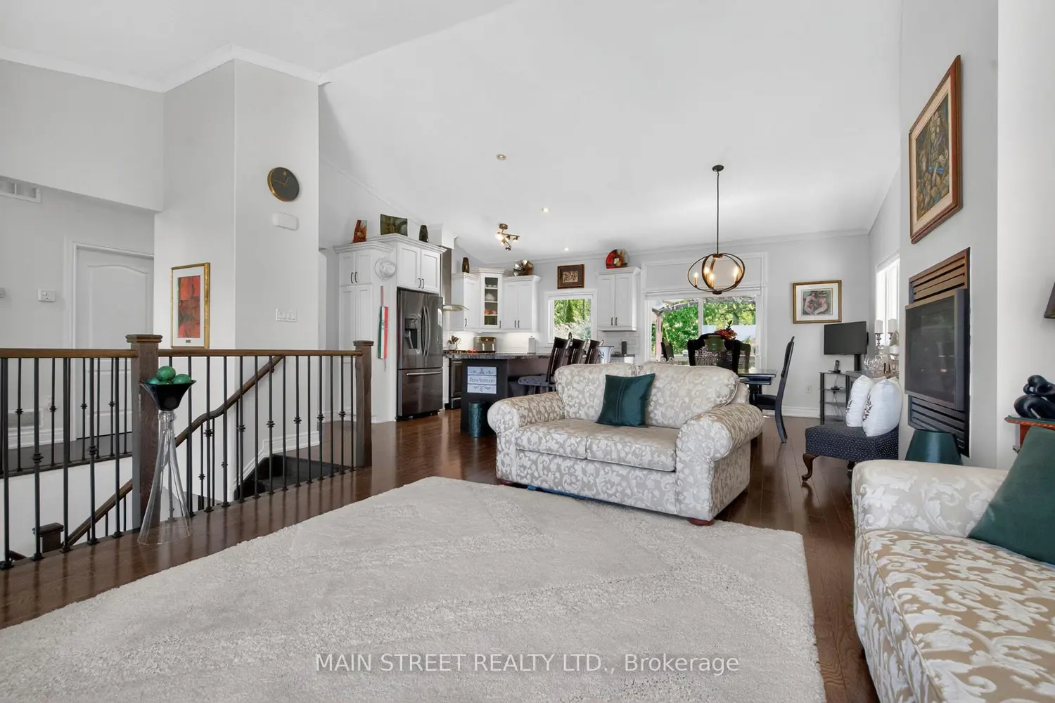 644 Taylor Drive photo 5