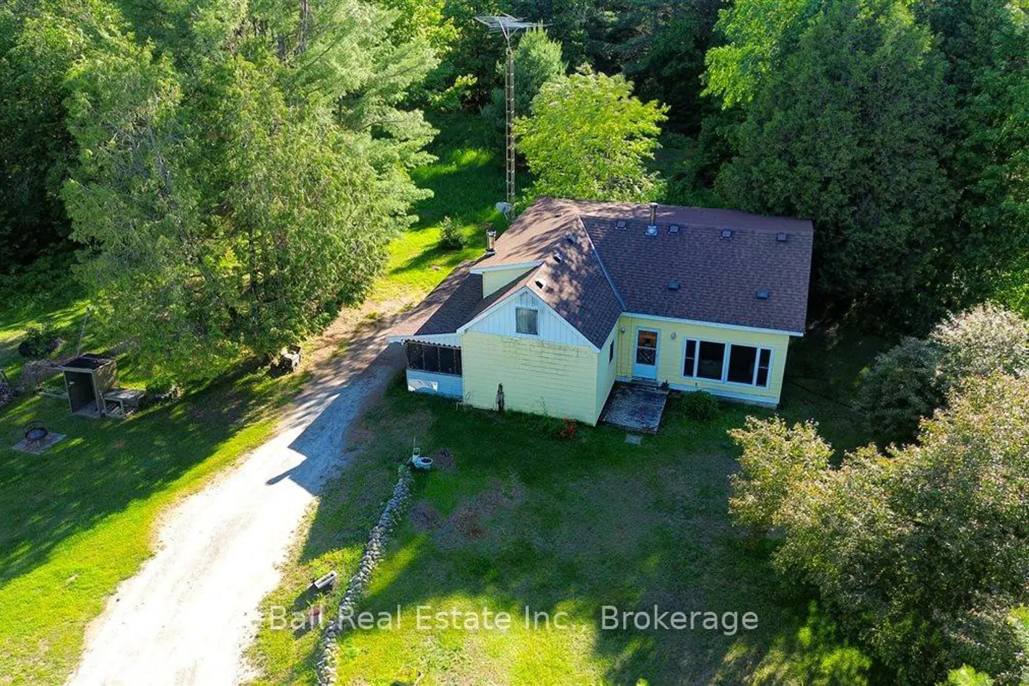 82 East Road photo 3