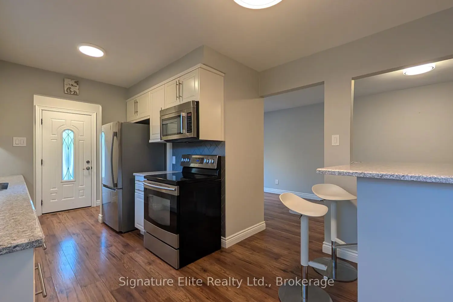 40 Smyth Crescent photo 3