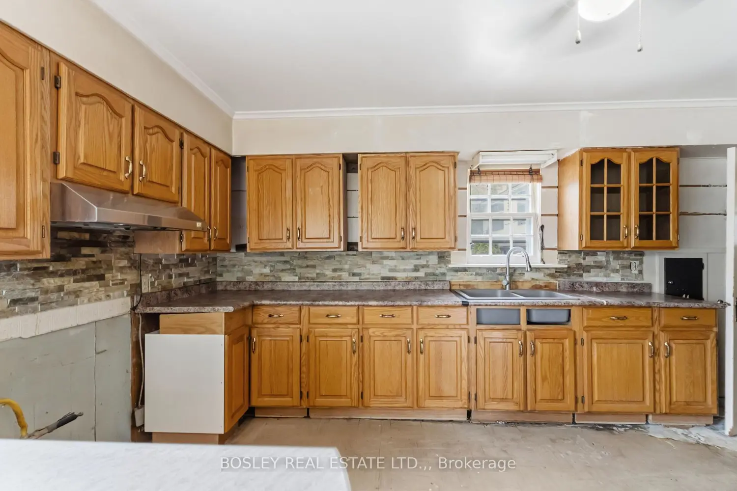 230 Pelham Road photo 4