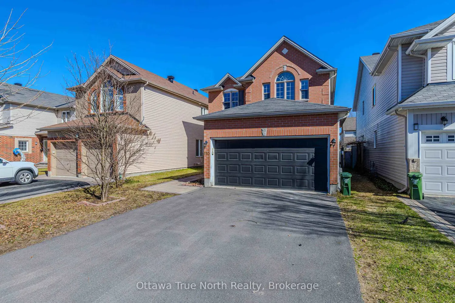 110 Macara Crescent photo 2