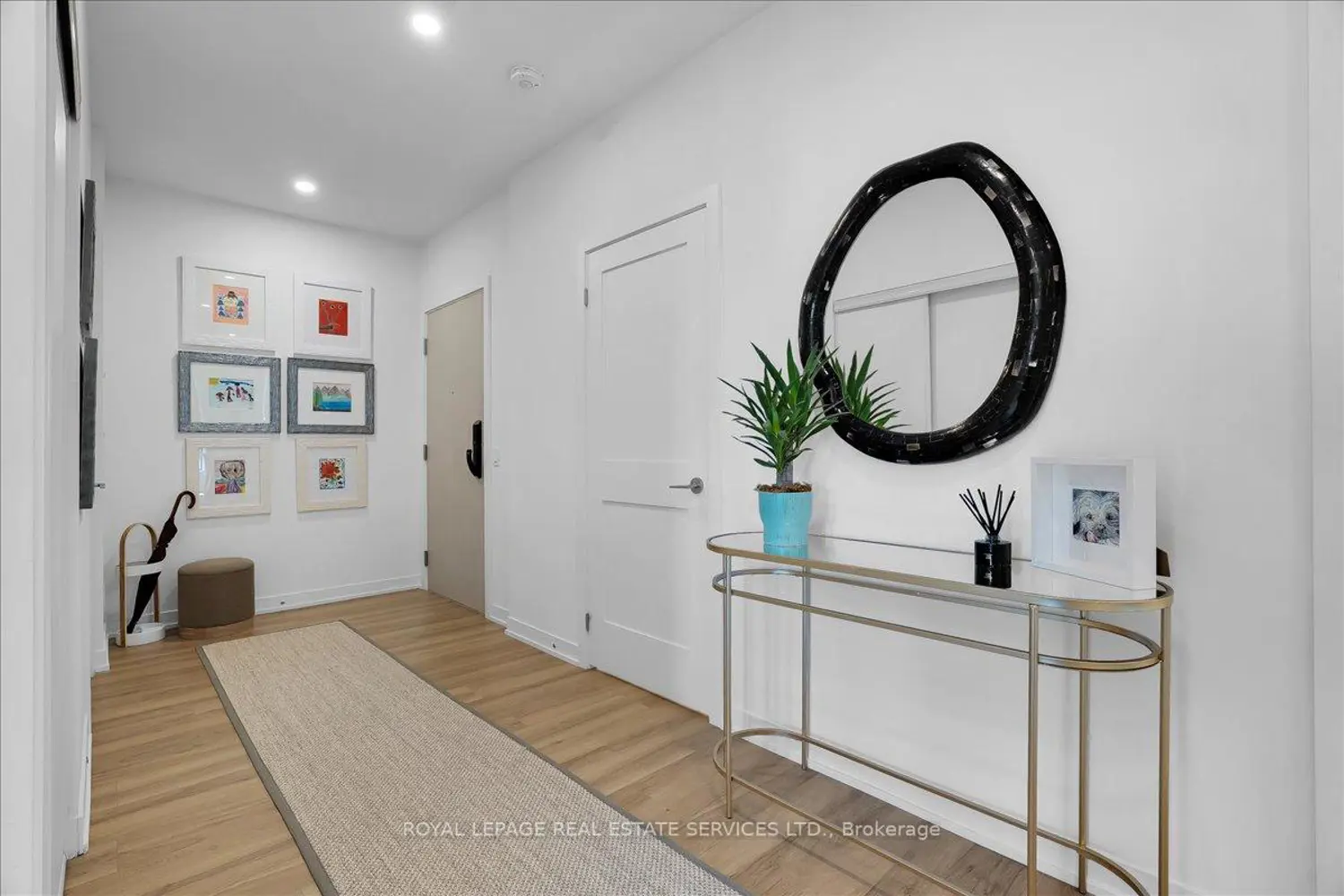 1 Hillsdale Avenue 706 photo 2