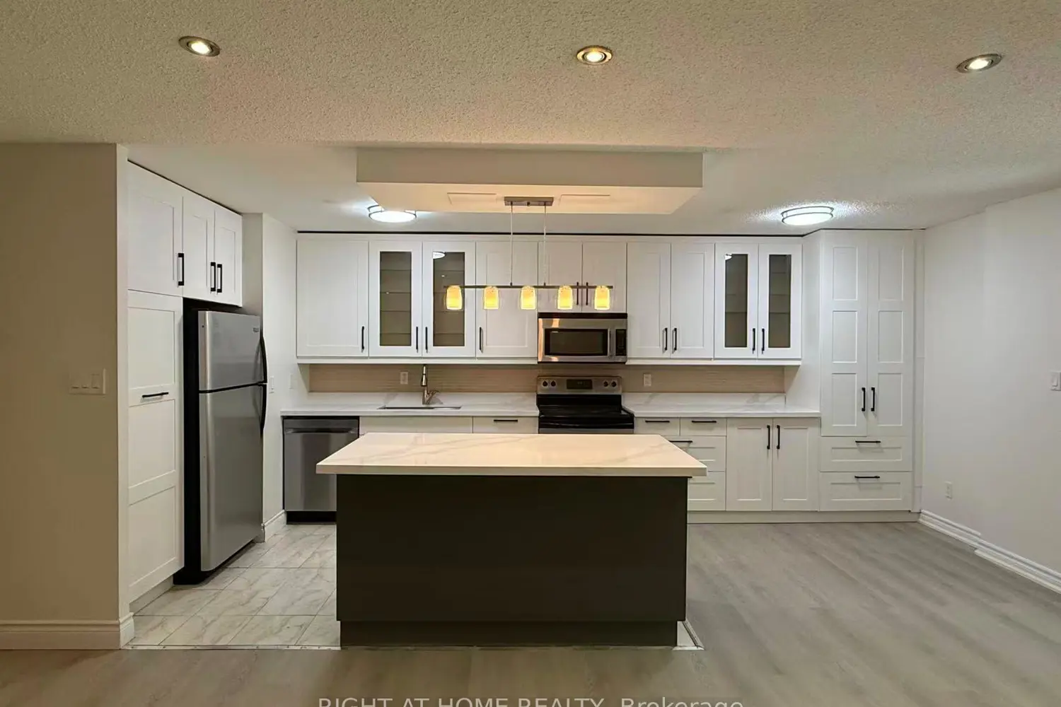3025 The Credit Woodlands Drive 109