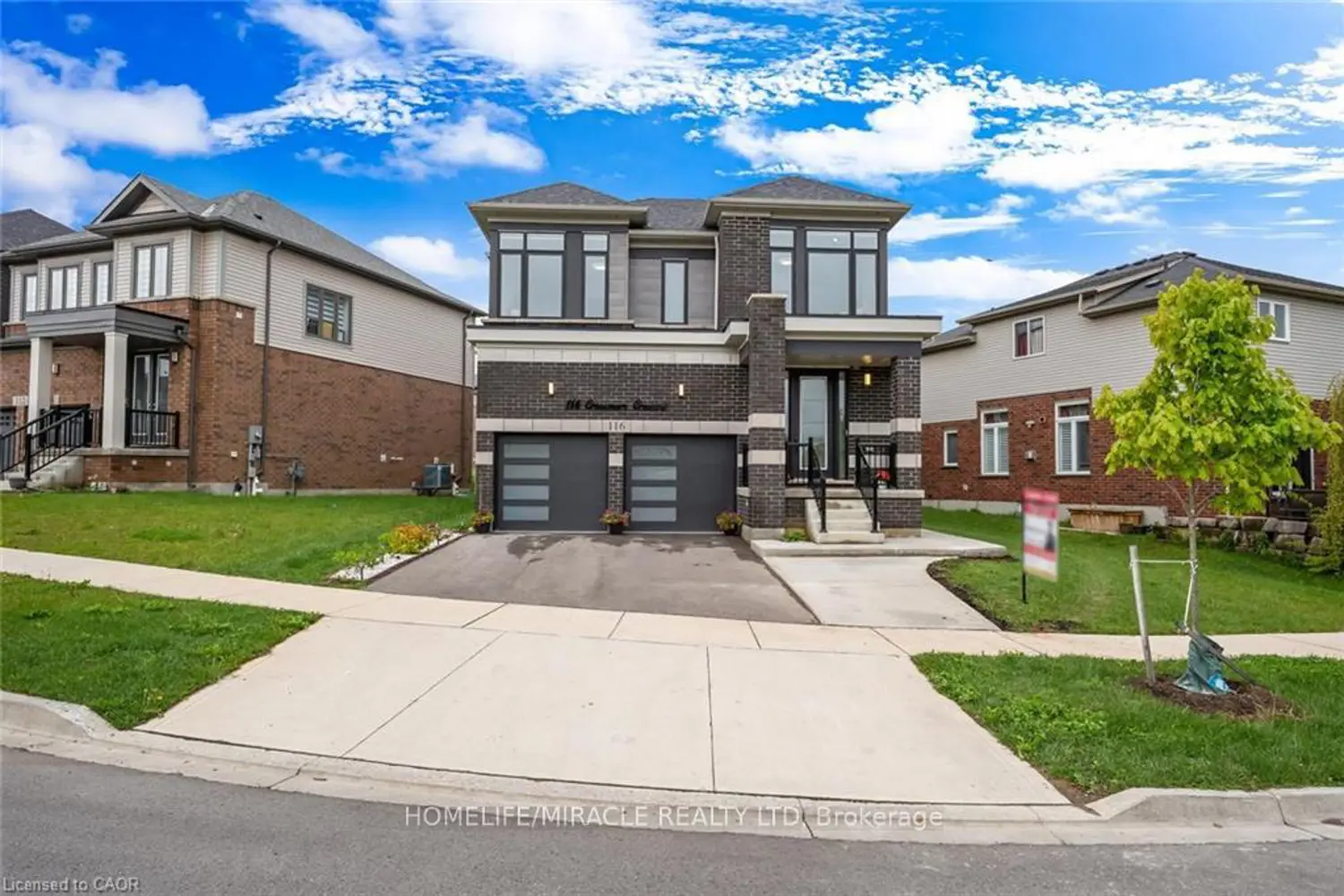 116 Crossmore Crescent