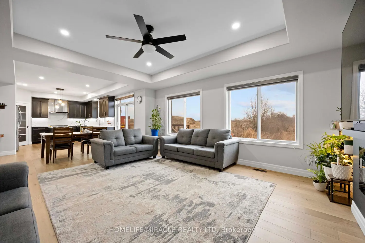 61 Raycroft Drive photo 5