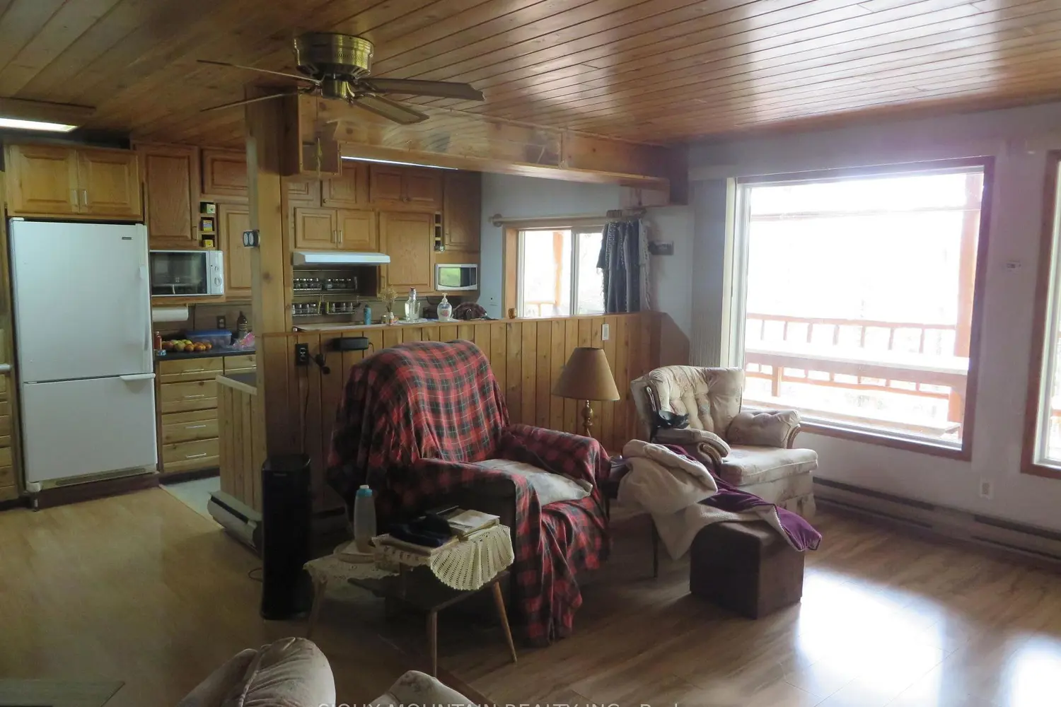 1844 Southshore Drive photo 4