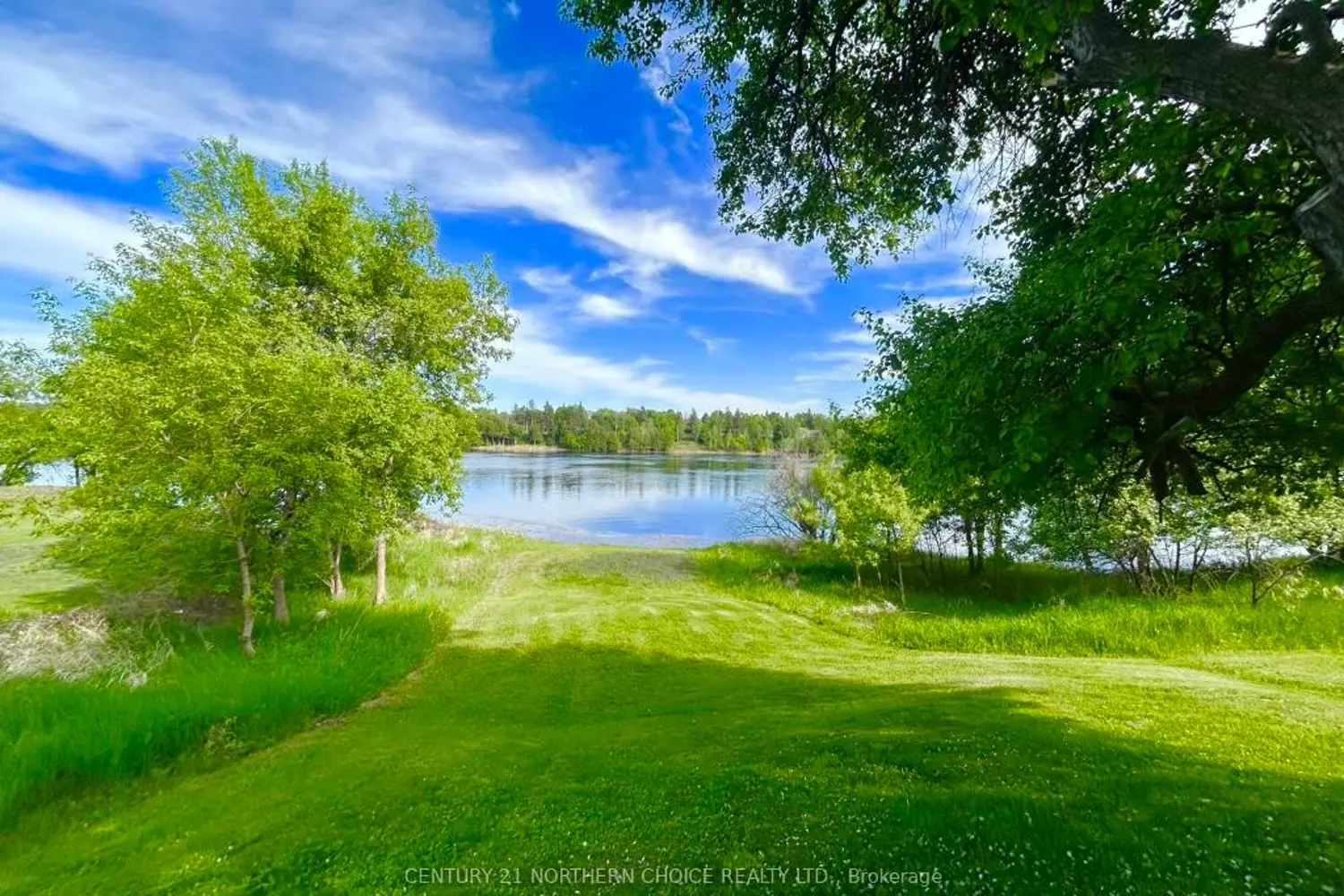 1115 River Road West photo 2