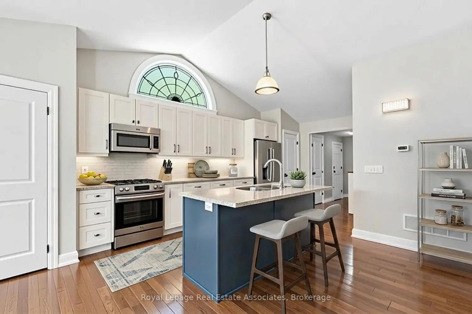 54 Frederick Street photo 4