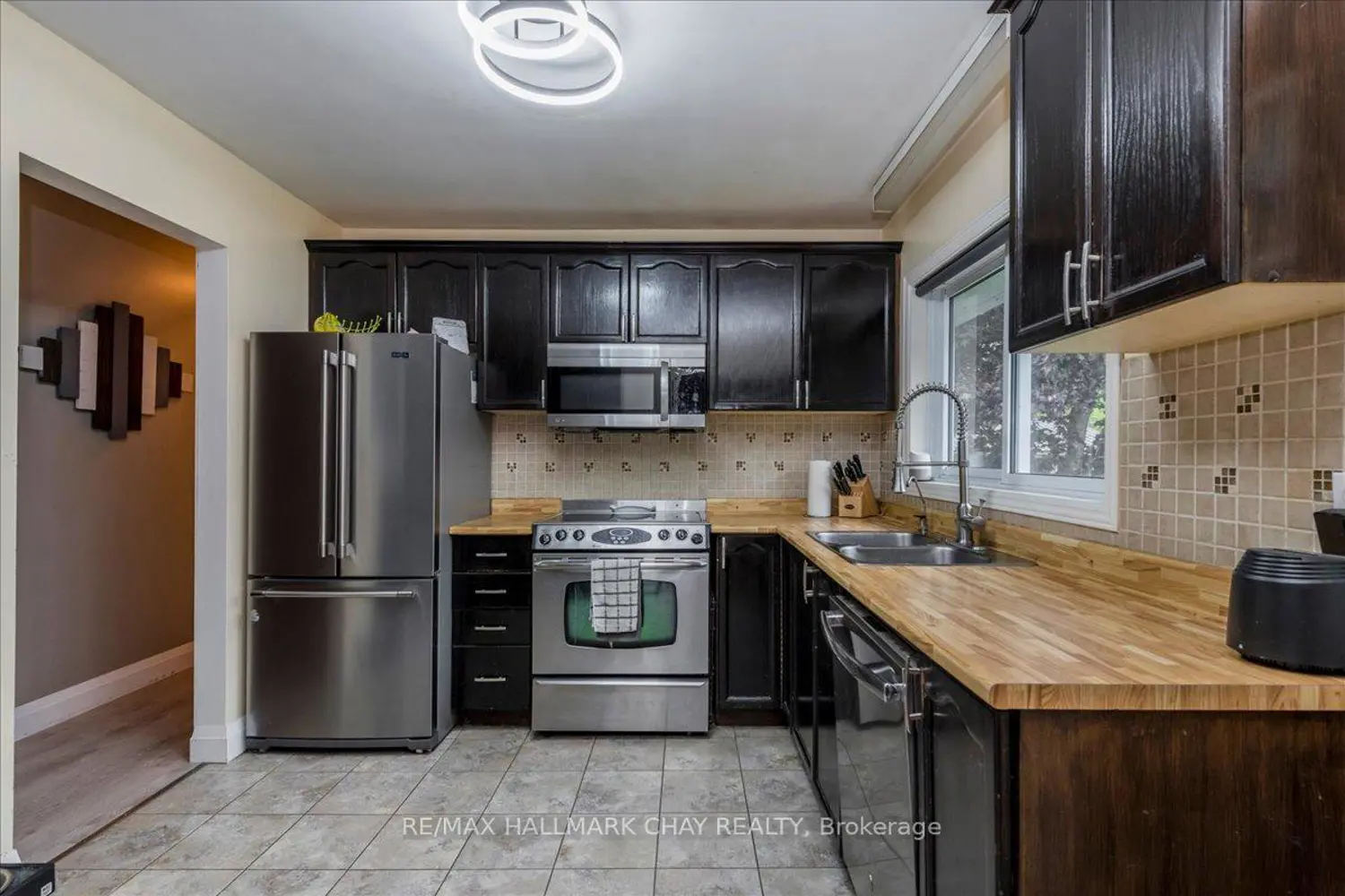 4049 Bayview Avenue photo 5