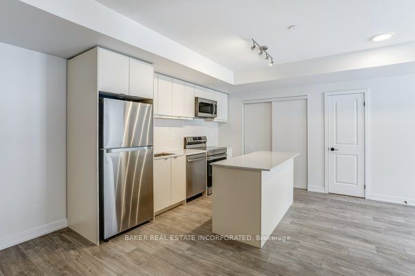 111-39 Farmstead Road, Toronto, ON, M2L 2X2 photo 5