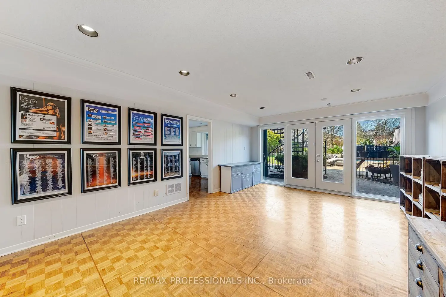 52 Courtsfield Crescent photo 2