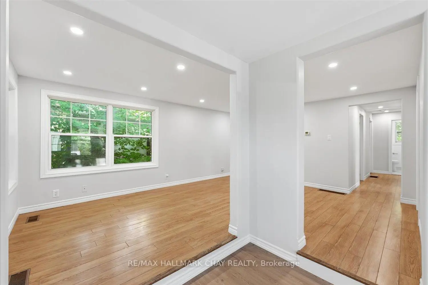 2022 St John's Road photo 3