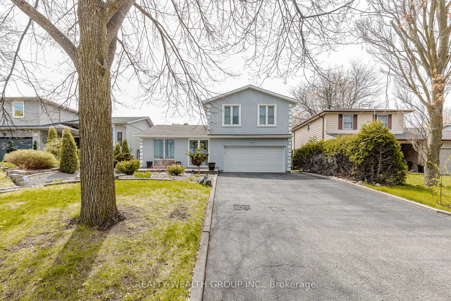688 Antigua Crescent