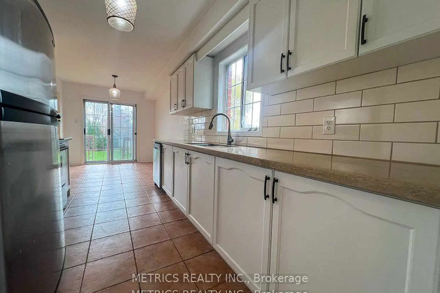 55 Frank Johnston Road photo 3