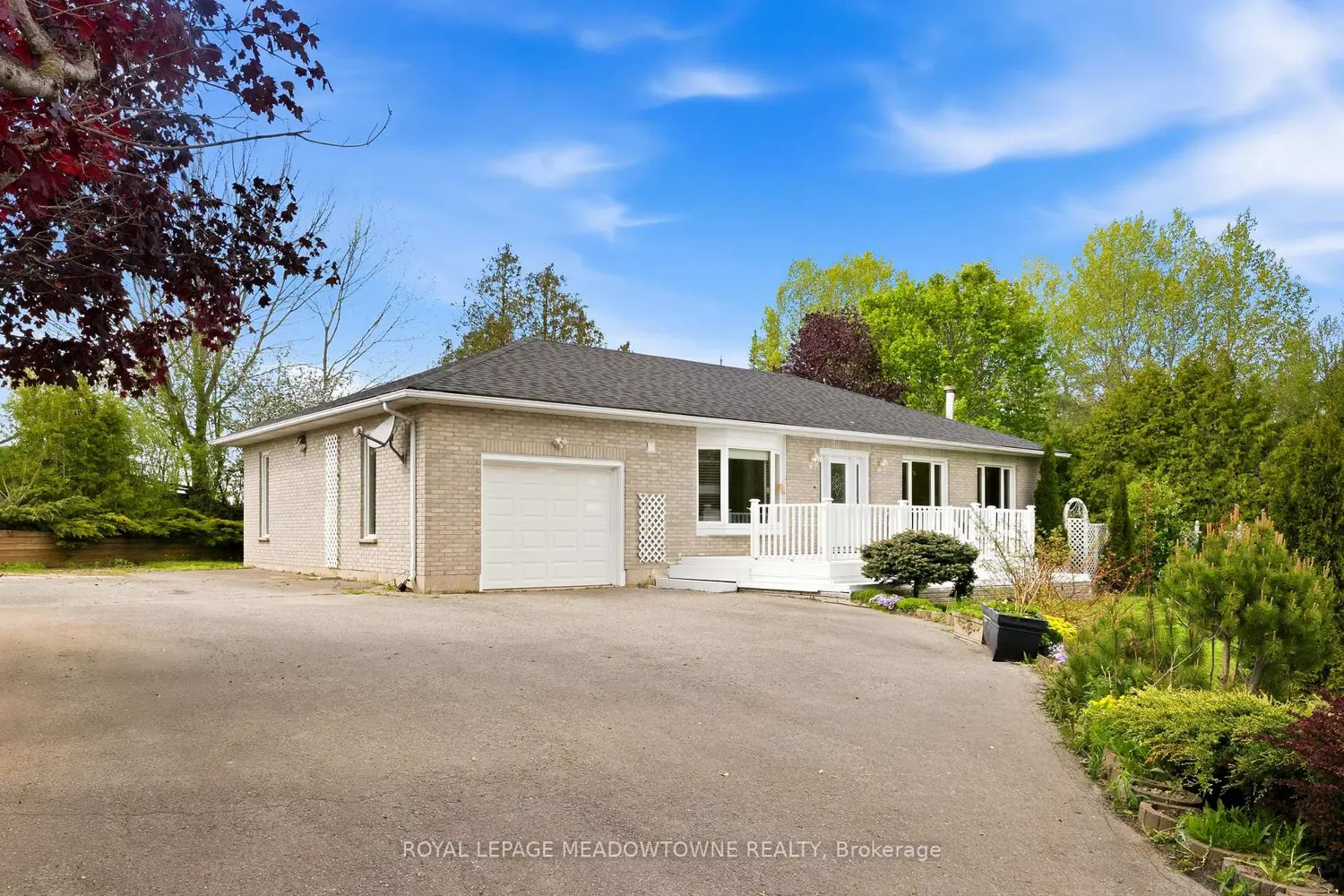 9078 Wellington Rd 124 photo 2