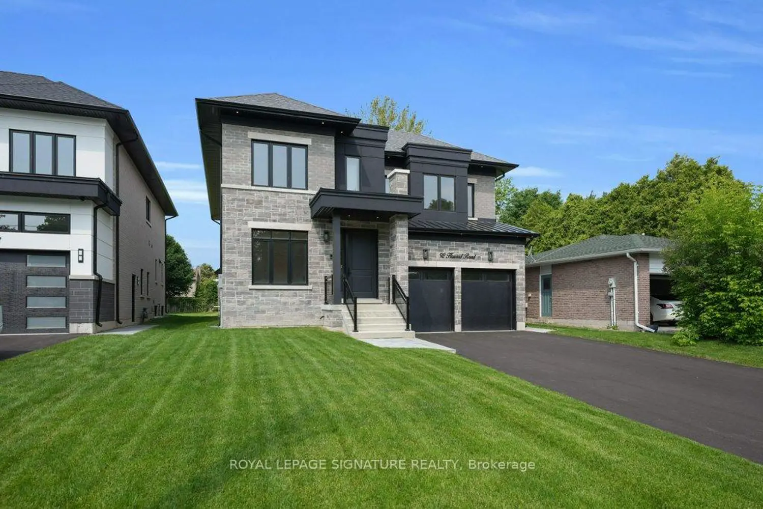 92 Howard Road photo 2