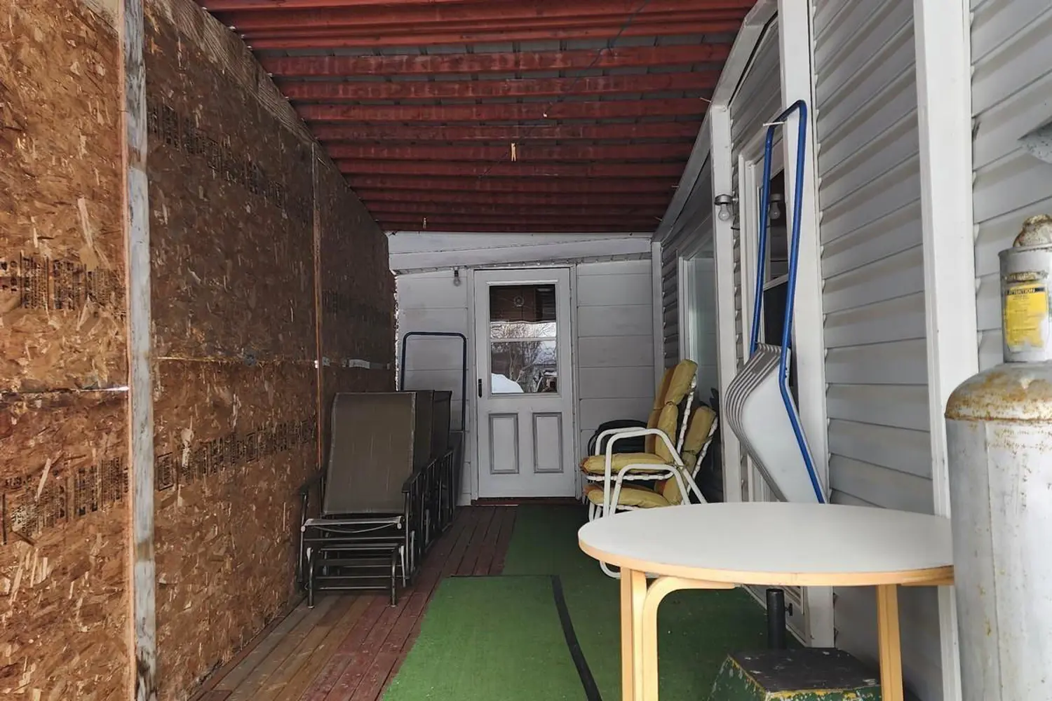 319 Walker Street photo 3