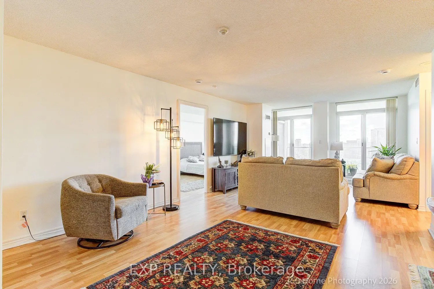 8 Rean Drive 1705 photo 3