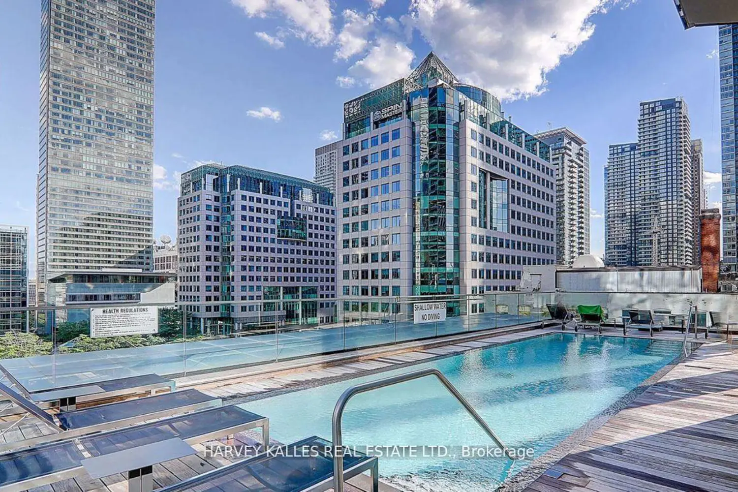 224 King Street 1507 photo 2