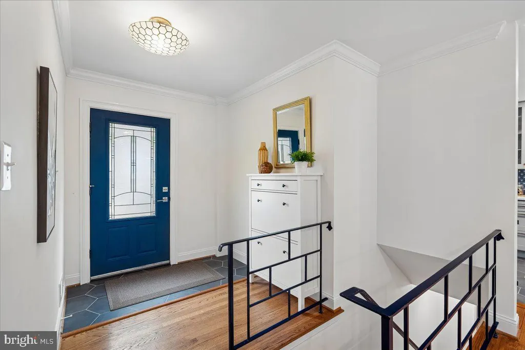 9817 Cherry Tree Lane, Silver Spring, MD 20901 photo 3