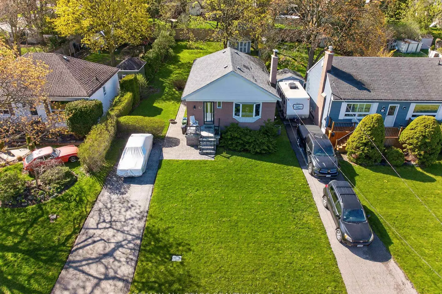 9 Martindale Road photo 3