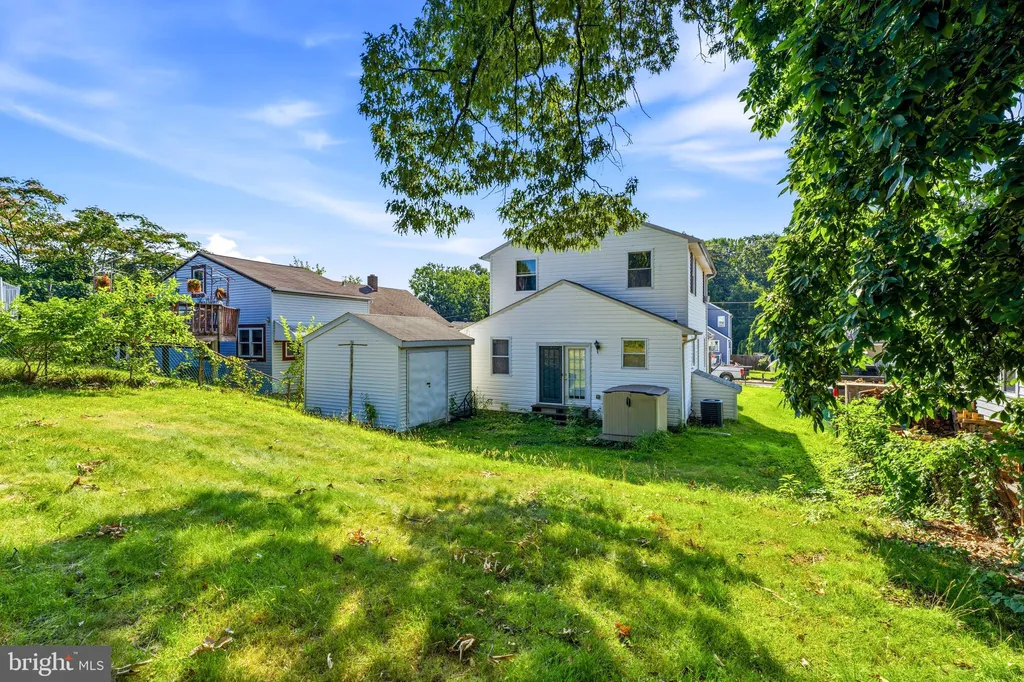 610 N Stuart Street, Essex, MD 21221