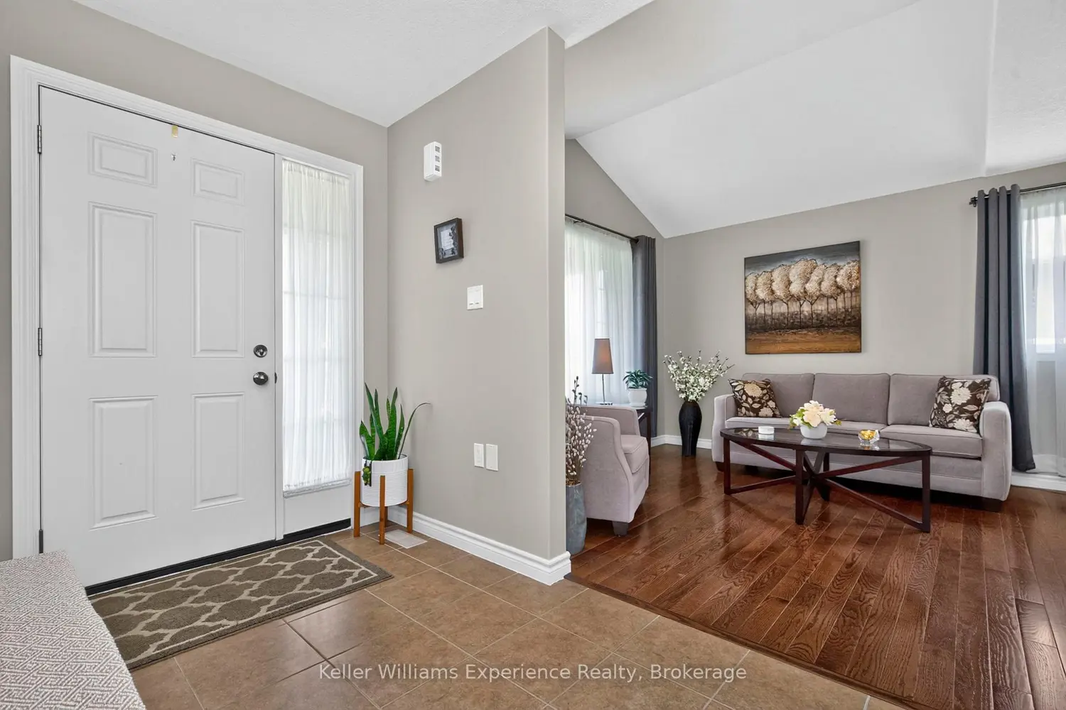 5 Sheppard Drive photo 2